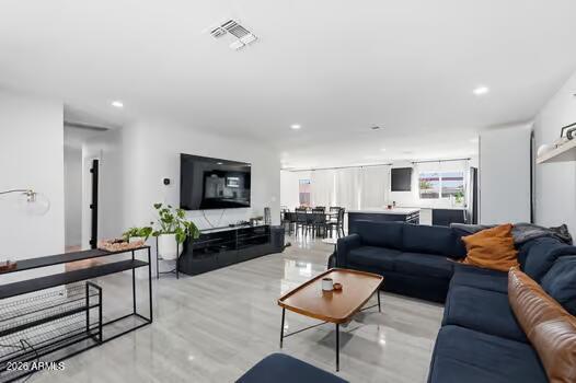 5529 W Angela Dr, Glendale, AZ 85308