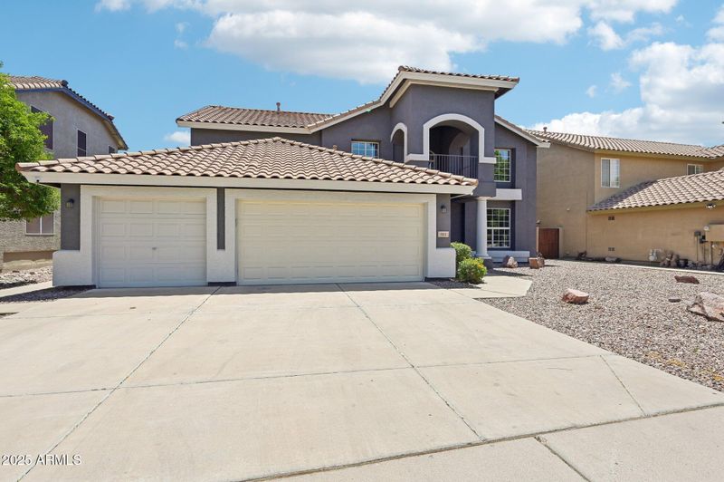 553 E Baylor Ln, Gilbert, AZ 85296