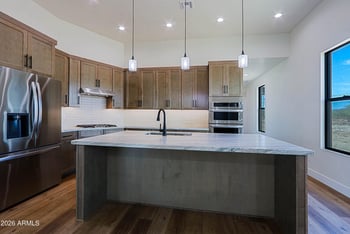 553 Cavalry Rd, New River, AZ 85087