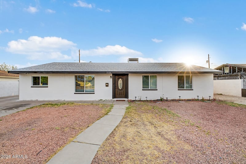 5530 N 61st Ave, Glendale, AZ 85301