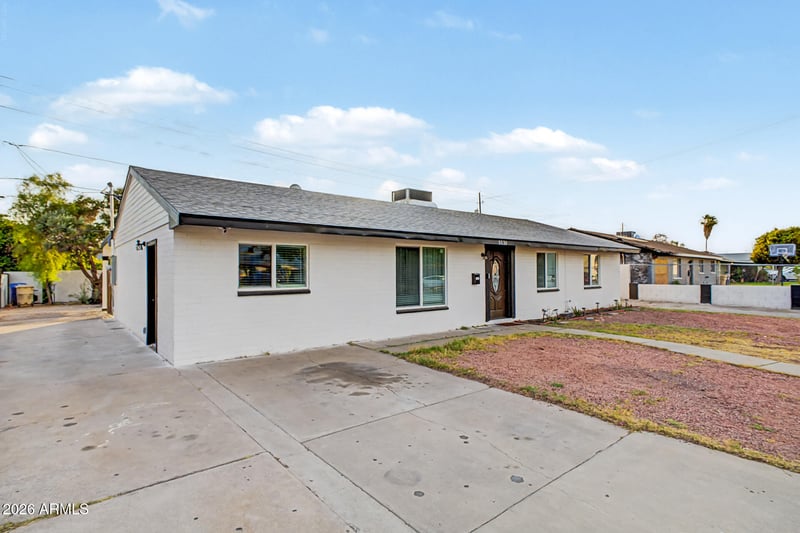 5530 N 61st Ave, Glendale, AZ 85301