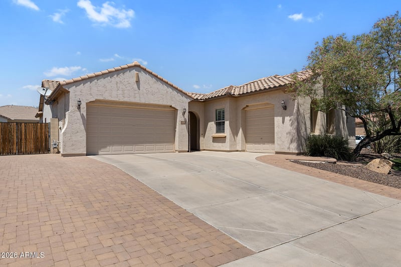 5530 W Desperado Way, Phoenix, AZ 85083
