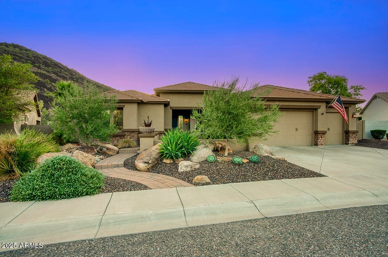 5530 Yearling Rd, Phoenix, AZ 85083