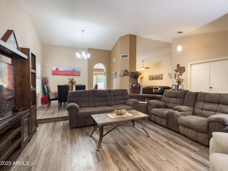 5531 E Ellis St, Mesa, AZ 85205