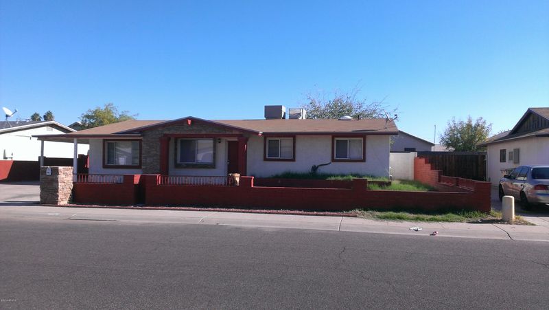 5531 N 68th Ave, Glendale, AZ 85303