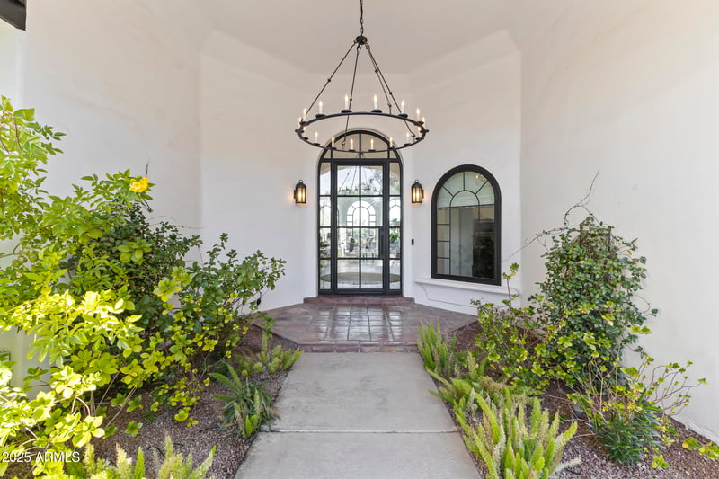 5532 E Sanna St, Paradise Valley, AZ 85253