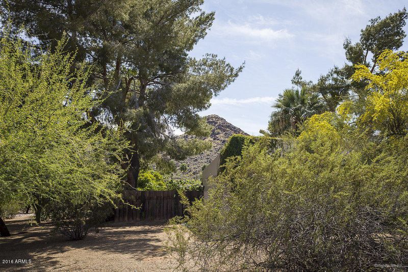 5532 E Sapphire Ln, Paradise Valley, AZ 85253