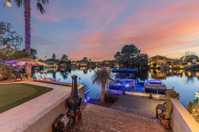 5532 Marine Dr, Tempe, AZ 85283