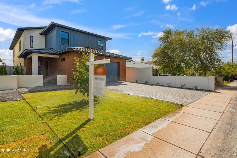 5533 Earll Dr, Phoenix, AZ 85018