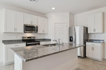 5534 E Darwin Dr, San Tan Valley, AZ 85140