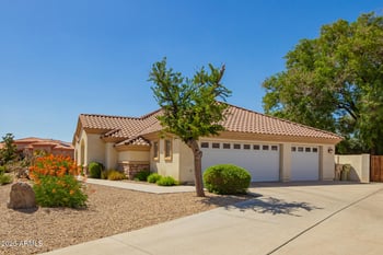 5534 Riviera Dr, Glendale, AZ 85304