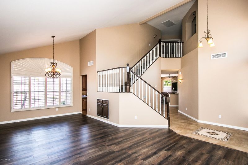 5534 W Irma Ln, Glendale, AZ 85308