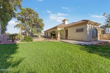 5534 Riviera Dr, Glendale, AZ 85304