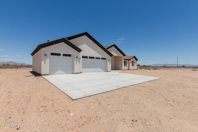5536 375th Ave, Tonopah, AZ 85354