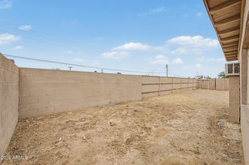 5536 W La Reata Ave, Phoenix, AZ 85035