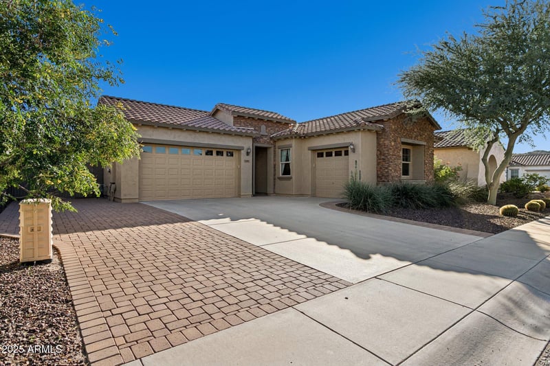 5537 Desperado Way, Phoenix, AZ 85083