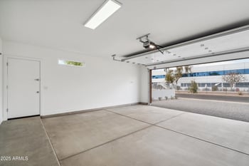 5537 Earll Dr, Phoenix, AZ 85018