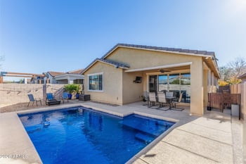 554 Rainbow Bridge Ln, San Tan Valley, AZ 85140