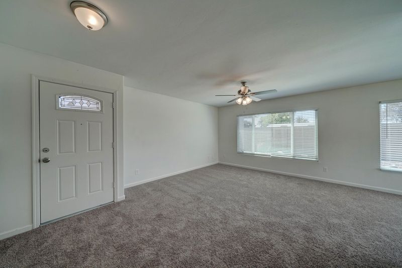 5540 W Alice Ave, Glendale, AZ 85302