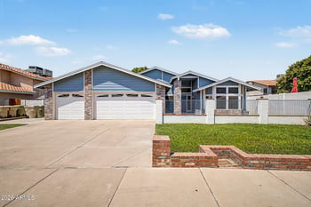 5540 W Christy Dr, Glendale, AZ 85304