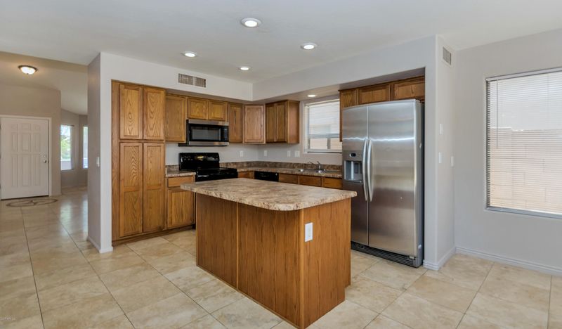 5540 W Southgate Ave, Phoenix, AZ 85043