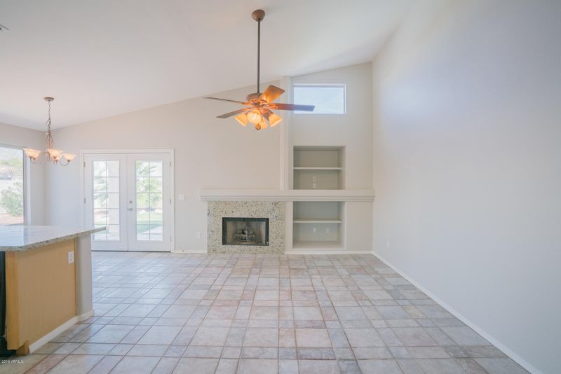 5541 N 103rd Dr, Glendale, AZ 85307