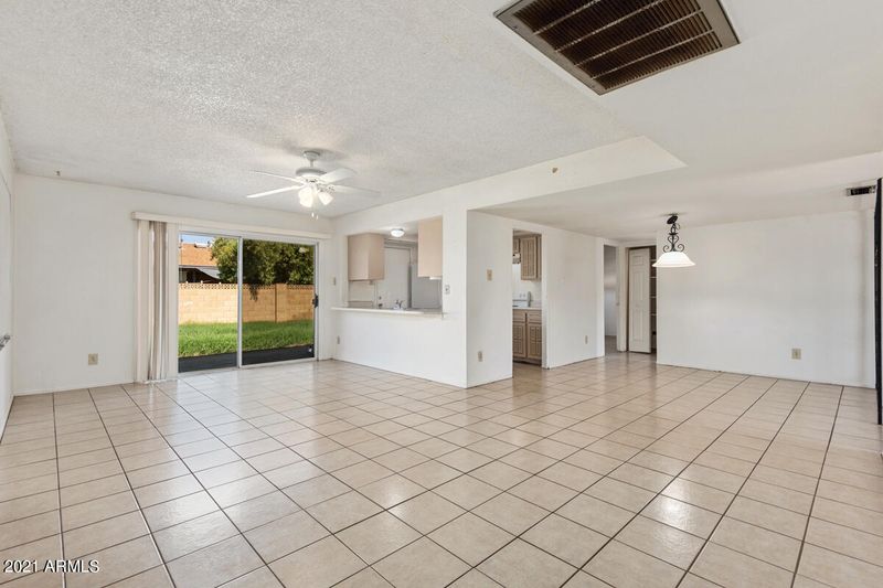 5541 N 47th Ave, Glendale, AZ 85301
