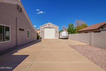 5542 Alameda Rd, Glendale, AZ 85310
