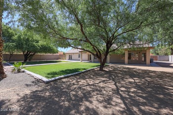 5542 Northwood Dr, Glendale, AZ 85310