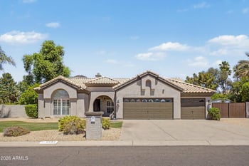 5542 Saguaro Park Ln, Glendale, AZ 85310
