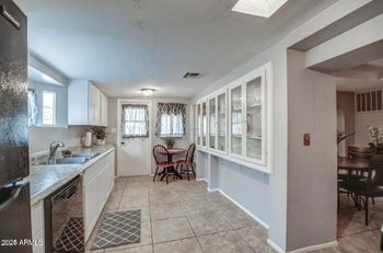 5543 W Gardenia Ave, Glendale, AZ 85301