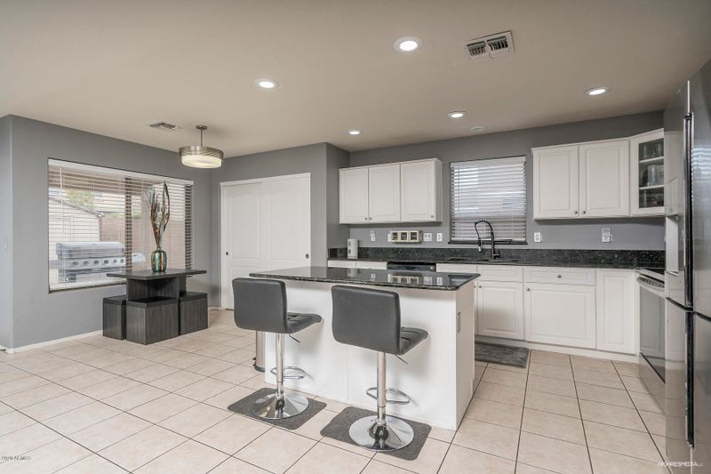 5544 W Southgate Ave, Phoenix, AZ 85043