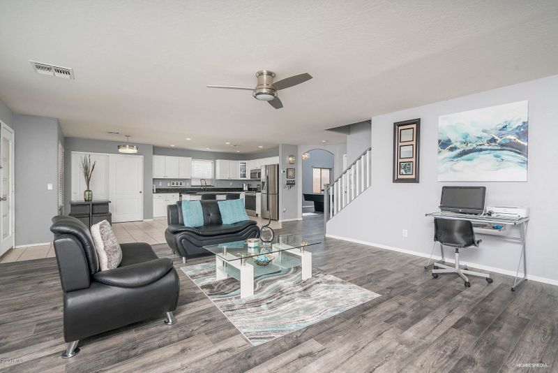 5544 W Southgate Ave, Phoenix, AZ 85043