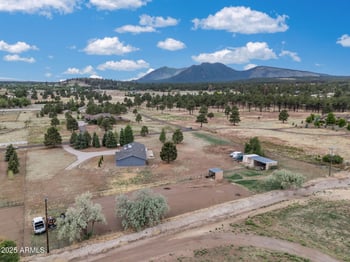 5545 Atkinson Rd, Flagstaff, AZ 86004