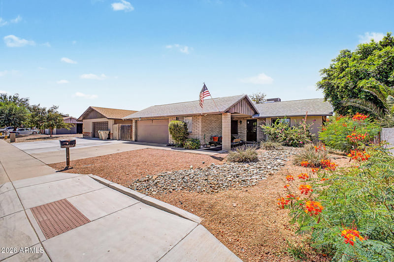 5545 Sunnyside Dr, Glendale, AZ 85304