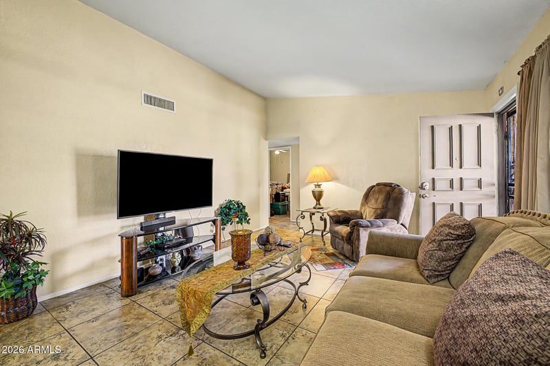 5545 Sunnyside Dr, Glendale, AZ 85304