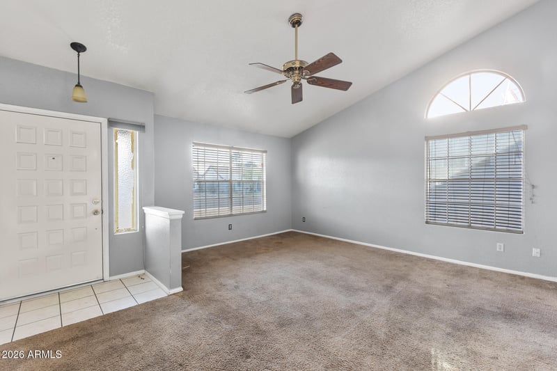 5546 W Shangri La Rd, Glendale, AZ 85304