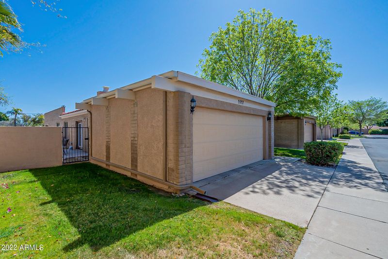 5547 N 5th Dr, Phoenix, AZ 85013