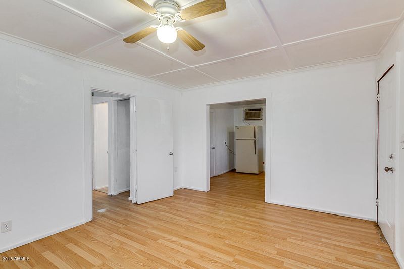 5548 W State Ave, Glendale, AZ 85301