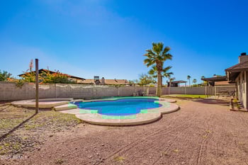 5549 Drummer Ave, Mesa, AZ 85206