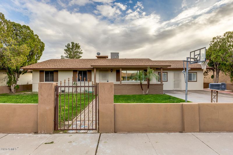 555 W Edgewood Ave, Mesa, AZ 85210