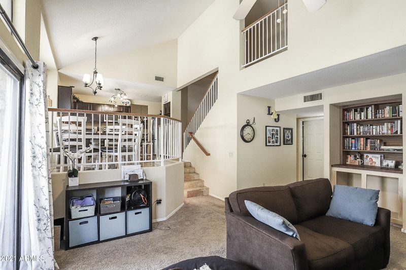 555 W Silver Creek Rd, Gilbert, AZ 85233