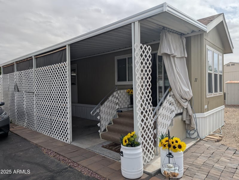 555 Warner Rd #11, Chandler, AZ 85225