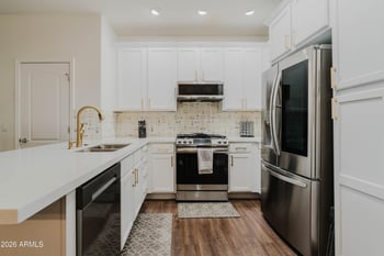 5550 16th St #131, Phoenix, AZ 85016