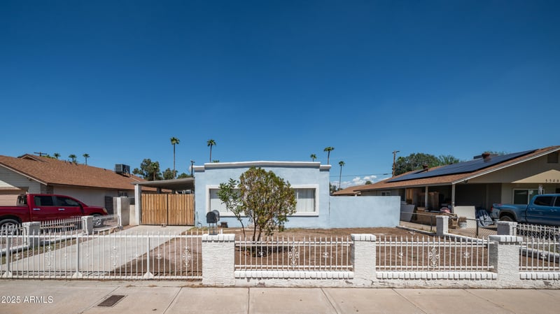 5550 Gardenia Ave, Glendale, AZ 85301