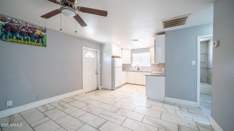 5550 Gardenia Ave, Glendale, AZ 85301