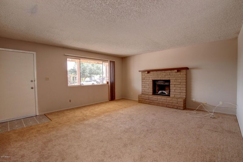 5556 W Edgemont Ave, Phoenix, AZ 85035