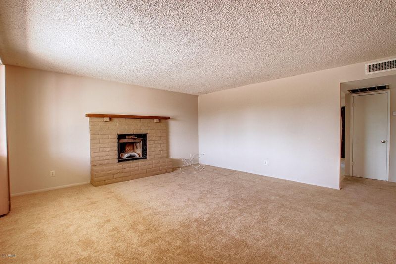 5556 W Edgemont Ave, Phoenix, AZ 85035