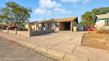 5559 62nd Ave, Glendale, AZ 85301