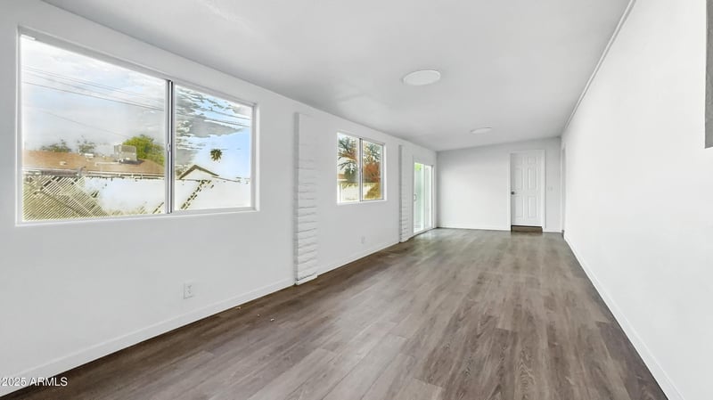 5559 62nd Ave, Glendale, AZ 85301